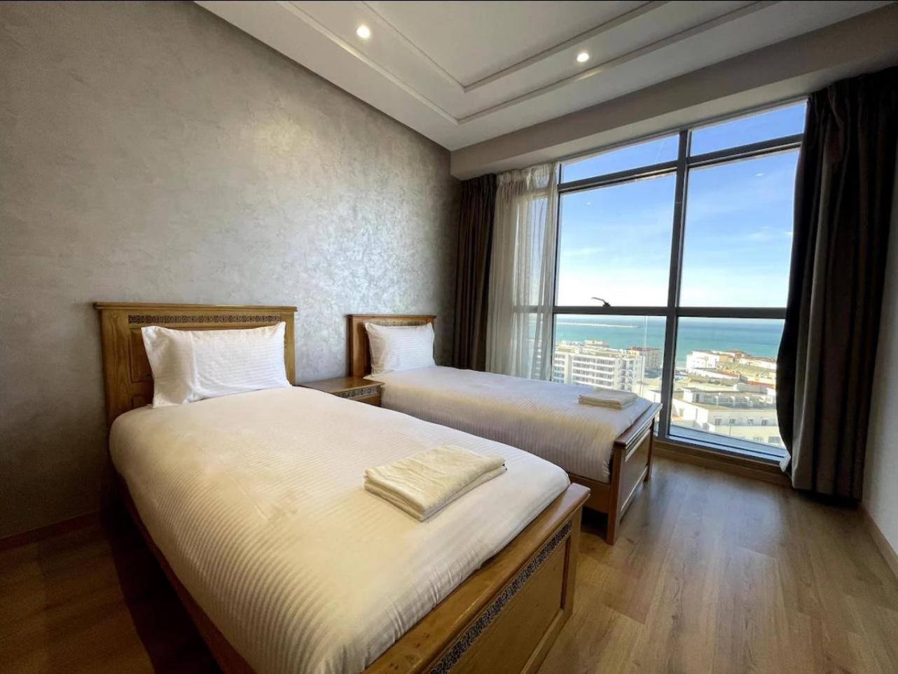 Seafront 2 Bedrooms Flat Tânger Exterior foto